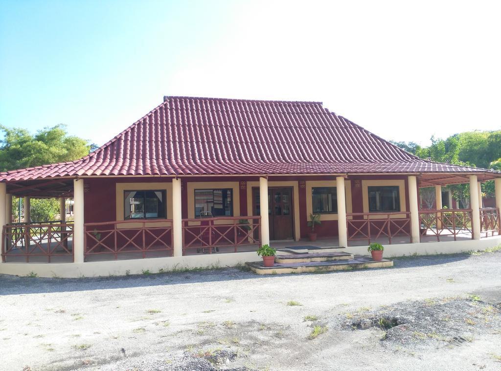 Hotel Debliz Xpujil Exteriör bild